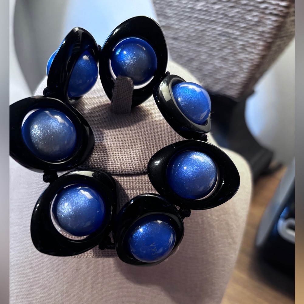 Signed Zsiska Elegant Black and Blue Women's Bracelet